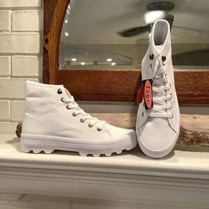Lugz Women's Habitat Lx Sneaker New With Tags and Box Sz 9.5